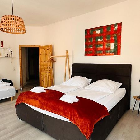 Amao-Brown I Exklusives City-Apartment I 85Qm I Privatparkplatz & Komfort I King-Size Bed Lahr  Dış mekan fotoğraf