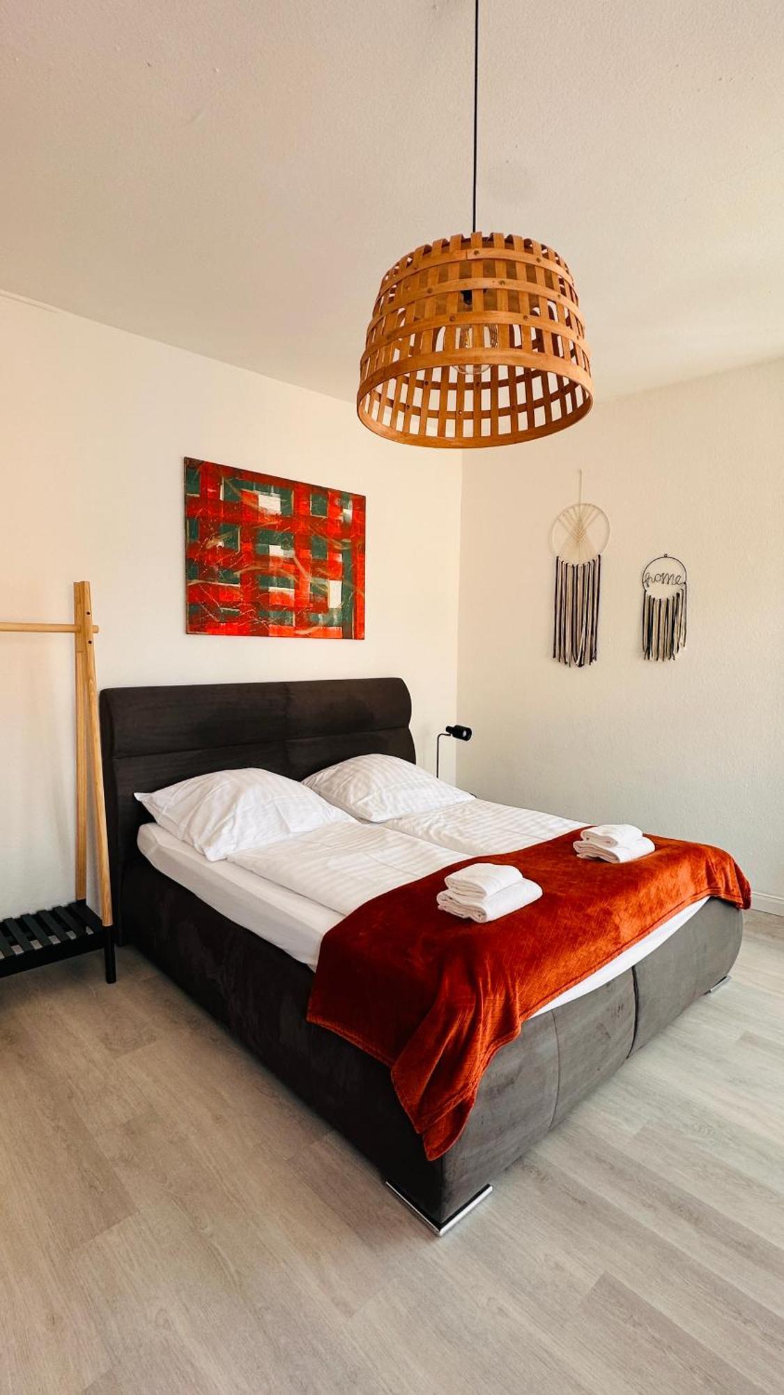 Amao-Brown I Exklusives City-Apartment I 85Qm I Privatparkplatz & Komfort I King-Size Bed Lahr  Dış mekan fotoğraf